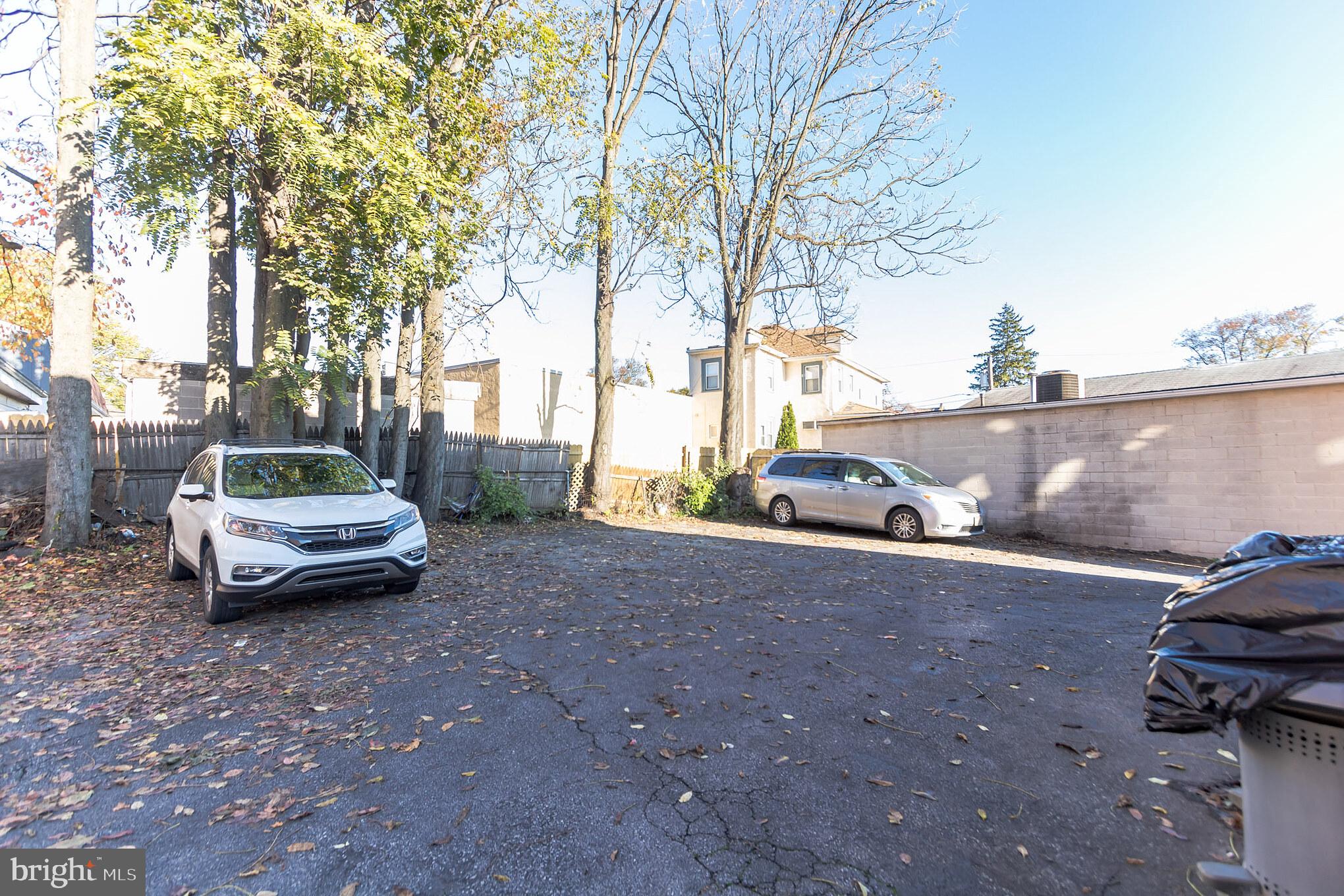 3819 Garrett Road Drexel Hill, PA 19026 - Photo 7 of 30 Parking Spaces