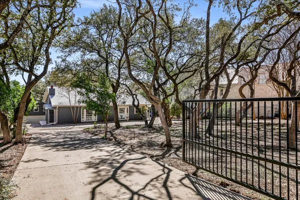 $1,565,000 | 6111 Hudson Bend Road, Austin, TX 78734