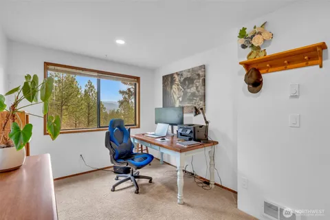 $695,000 | 200 Teanaway Ridge Way, Cle Elum, WA 98922