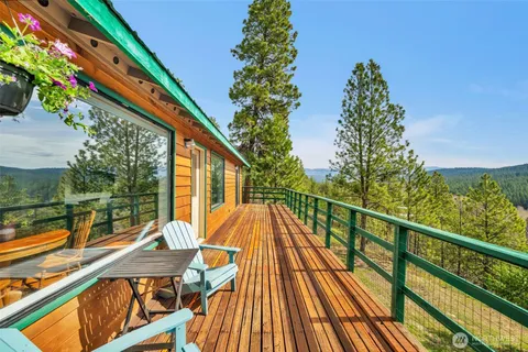 $695,000 | 200 Teanaway Ridge Way, Cle Elum, WA 98922