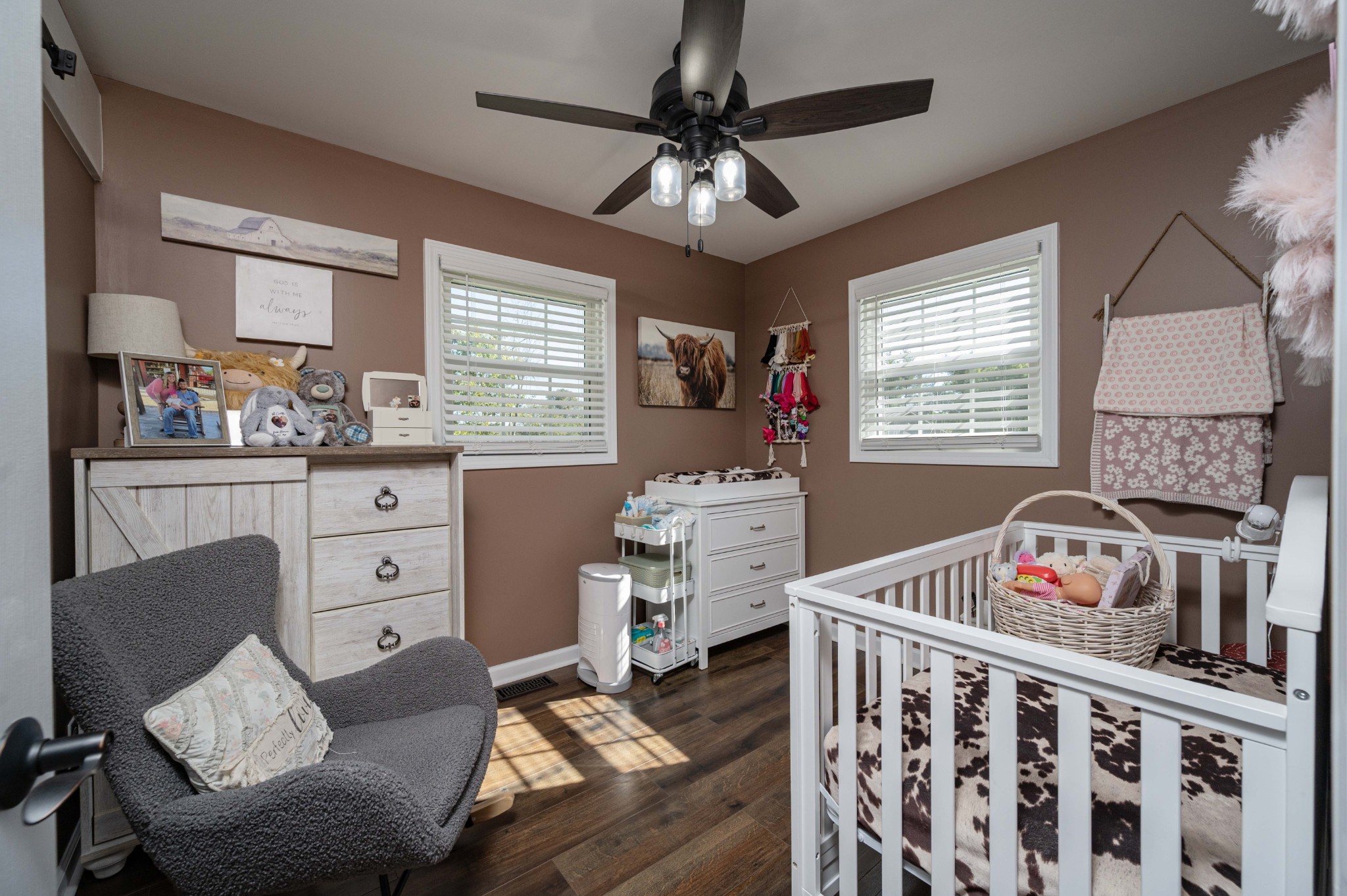 49 Bush Road Bradyville, TN 37026 - Photo 23 of 38 a bedroom with furniture and a window