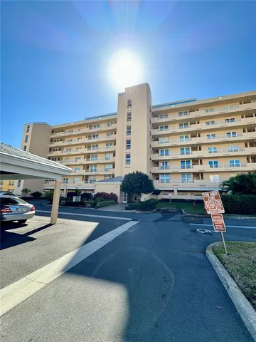 $2,000 | 4460 Fairways Boulevard, Unit 304, Bradenton, FL 34209