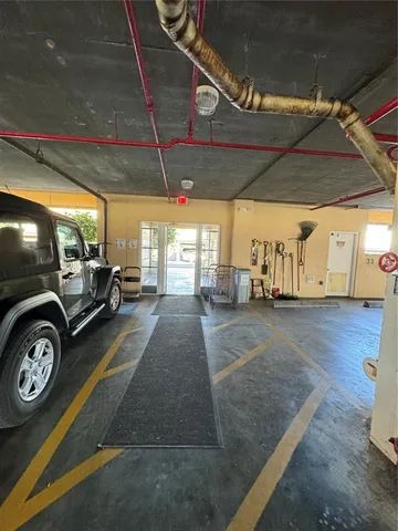 $2,000 | 4460 Fairways Boulevard, Unit 304, Bradenton, FL 34209