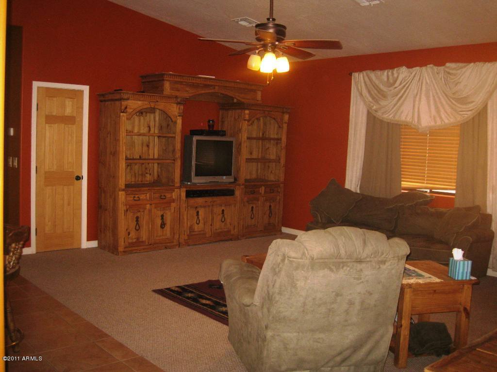 3130 South Olmo Road Maricopa, AZ 85139 - Photo 8 of 34 Great Rm Ent Ctr