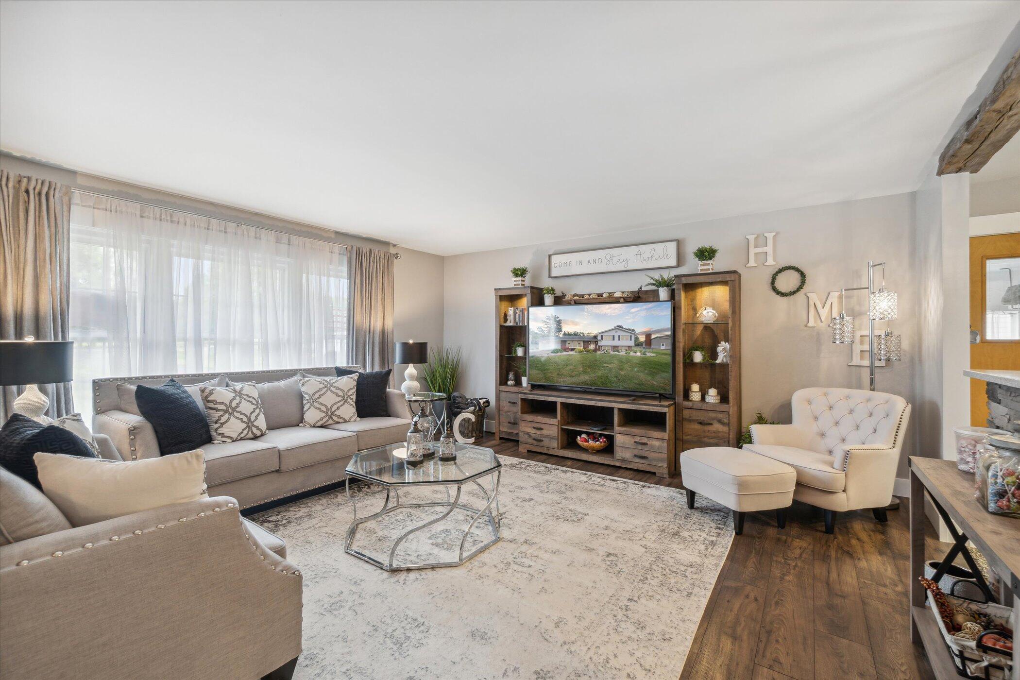 4745 Horton Road Jackson, MI 49201 - Photo 15 of 70 15-4745-Horton-Rd-Jackson-MI-49201-Windo