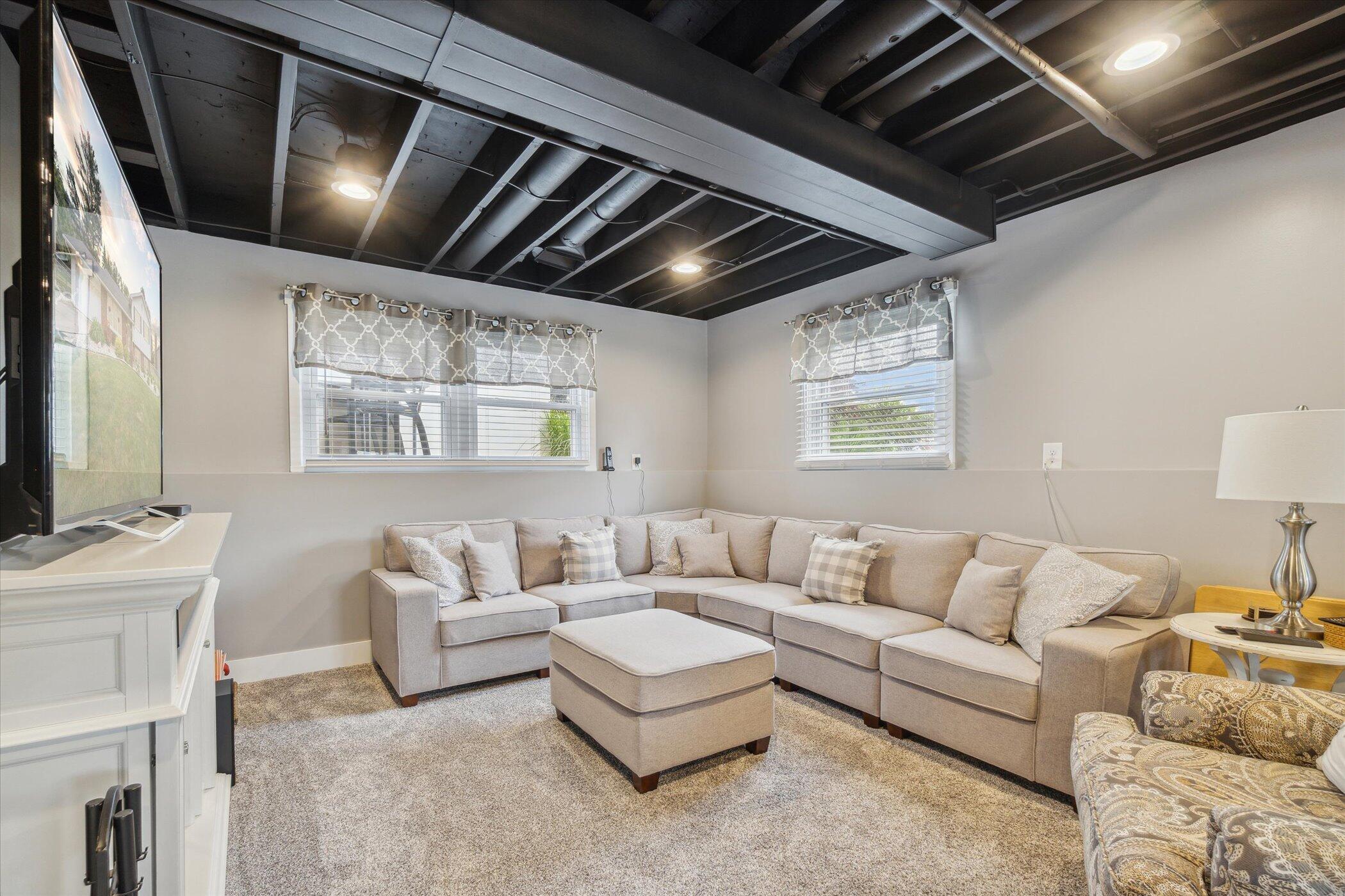 4745 Horton Road Jackson, MI 49201 - Photo 39 of 70 39-4745-Horton-Rd-Jackson-MI-49201-Windo