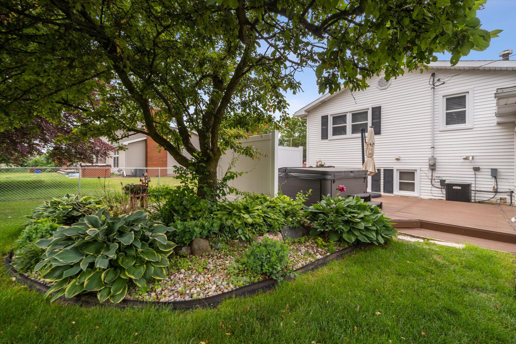 4745 Horton Road Jackson, MI 49201 - Photo 47 of 70 47-4745-Horton-Rd-Jackson-MI-49201-Windo