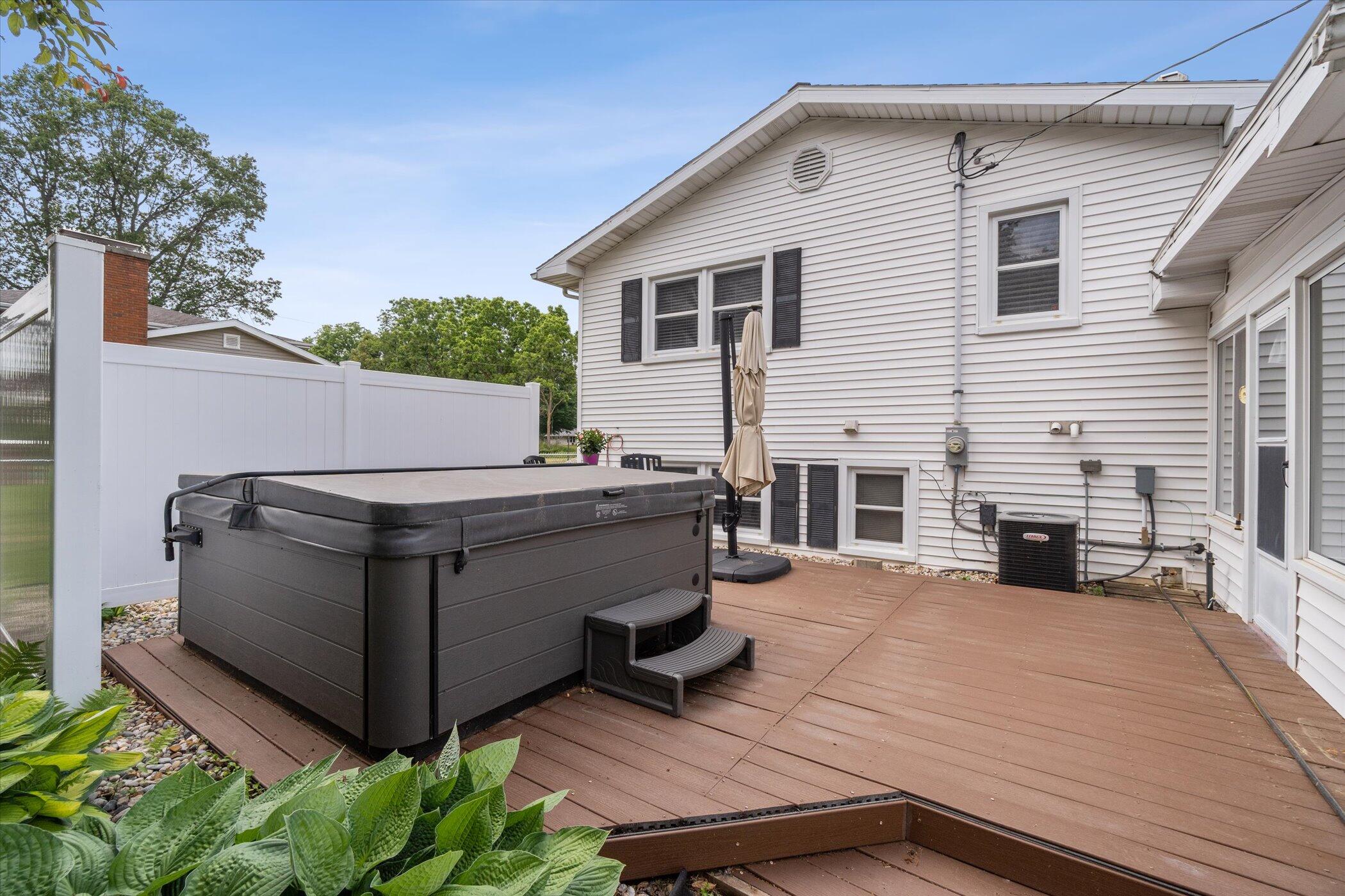 4745 Horton Road Jackson, MI 49201 - Photo 49 of 70 49-4745-Horton-Rd-Jackson-MI-49201-Windo