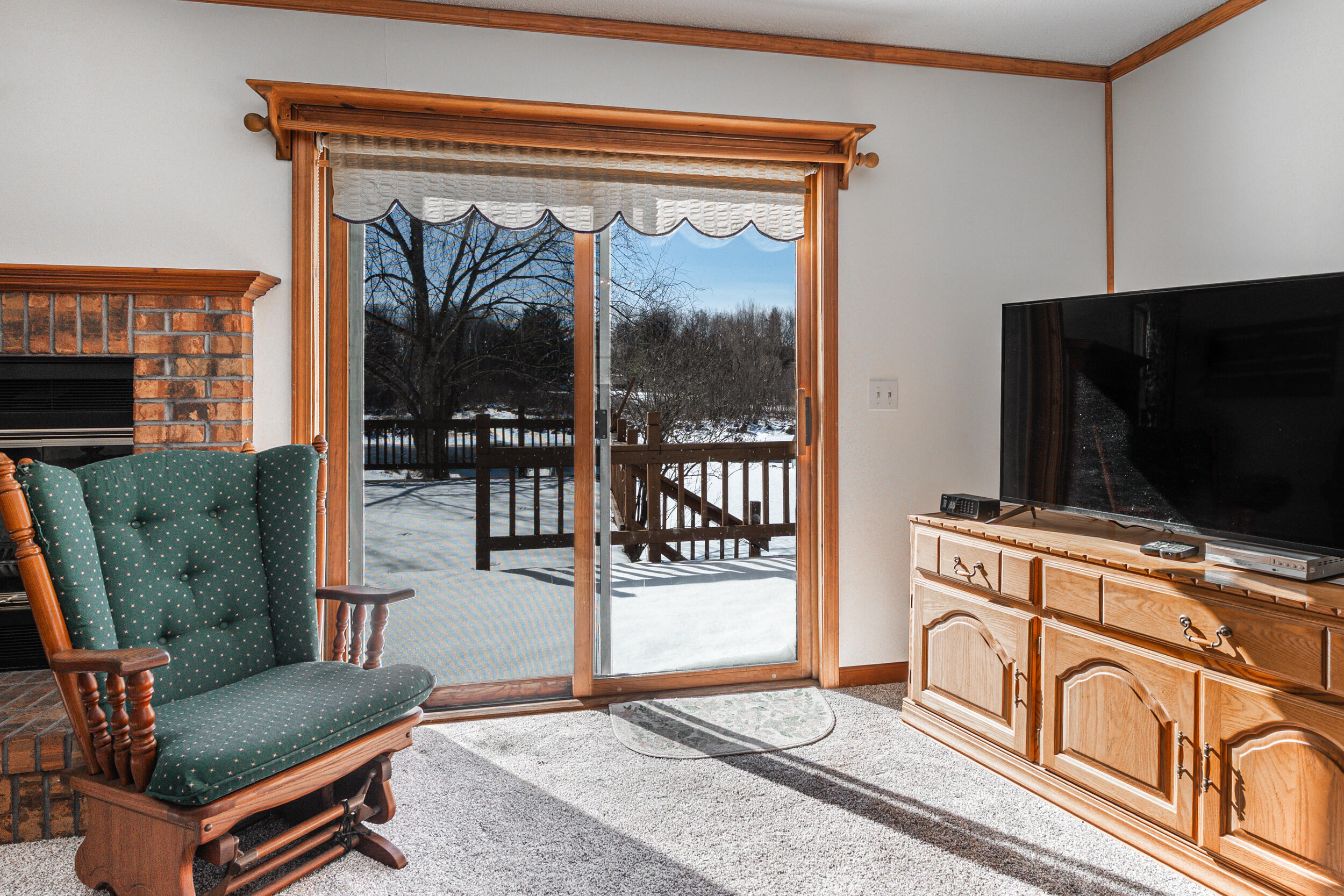 2675 West Lily Lake Road Harrison, MI 48625 - Photo 13 of 41 Living Room