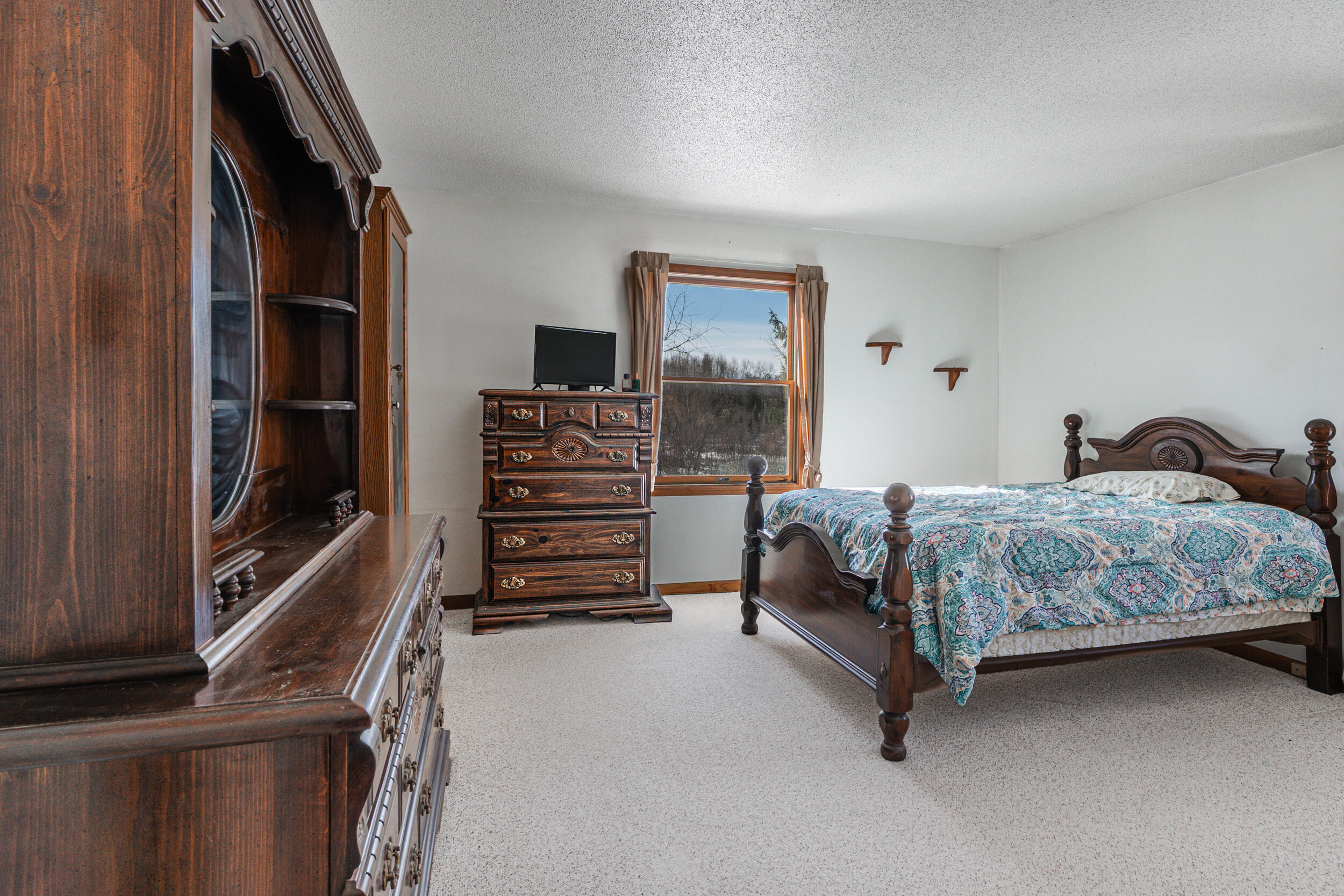 2675 West Lily Lake Road Harrison, MI 48625 - Photo 15 of 41 Primary Bedroom