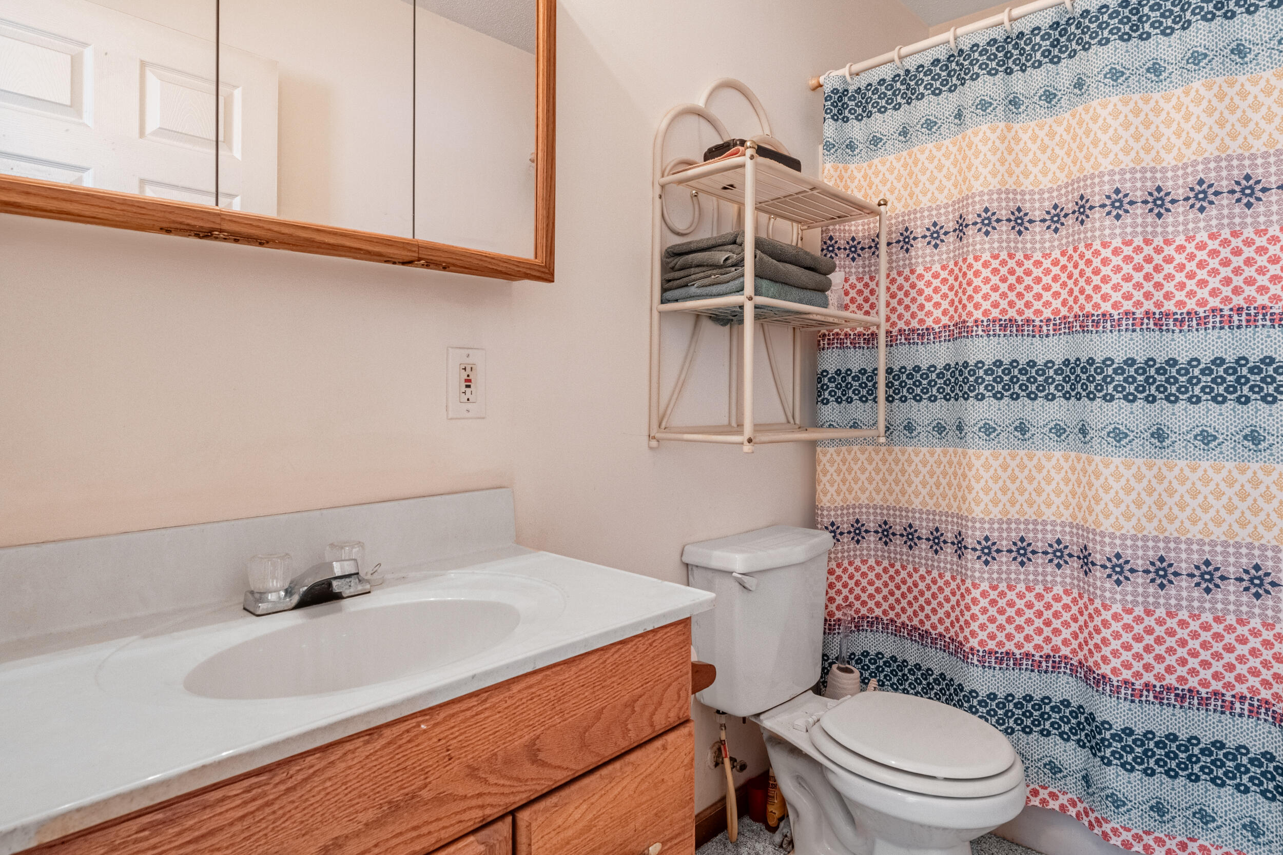 2675 West Lily Lake Road Harrison, MI 48625 - Photo 18 of 41 Ensuite