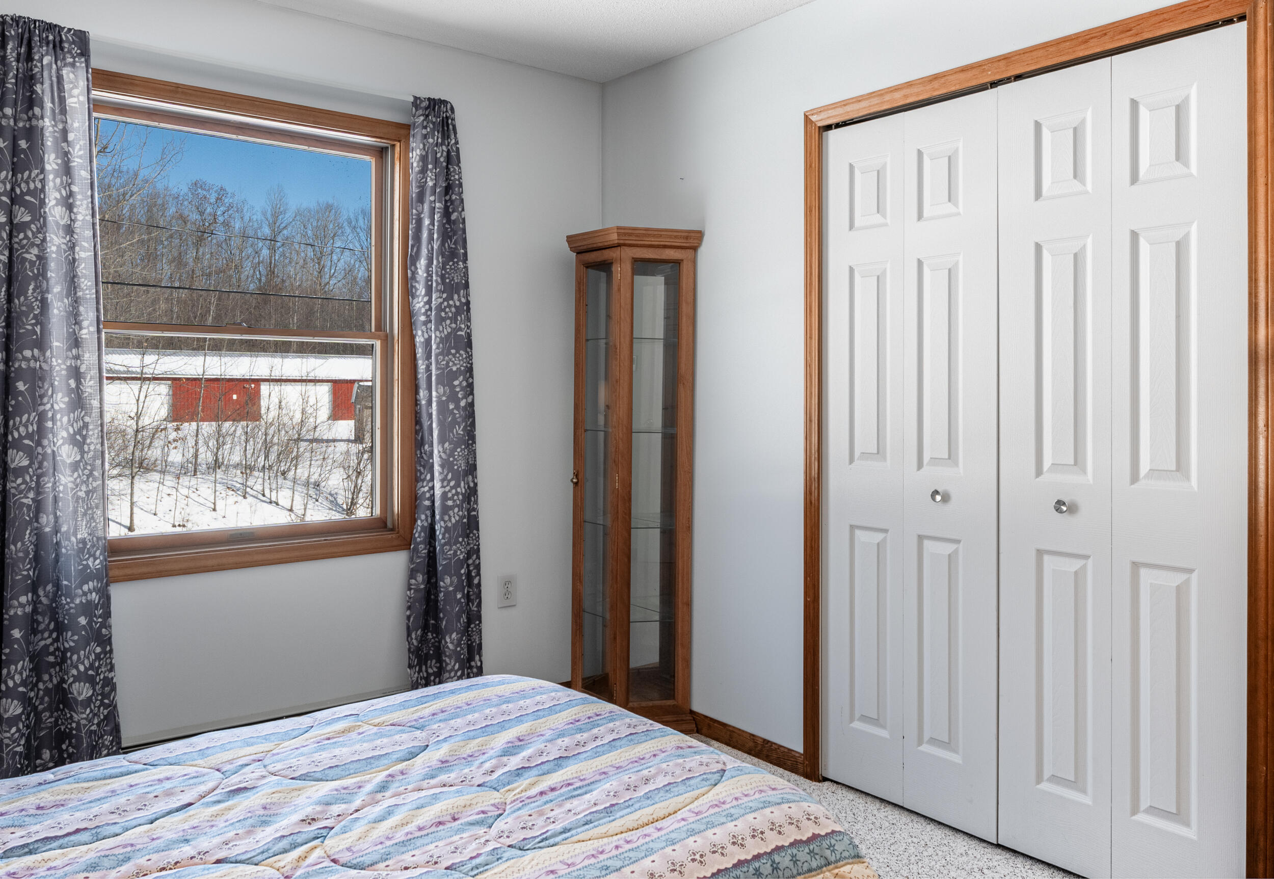 2675 West Lily Lake Road Harrison, MI 48625 - Photo 22 of 41 Bed 2