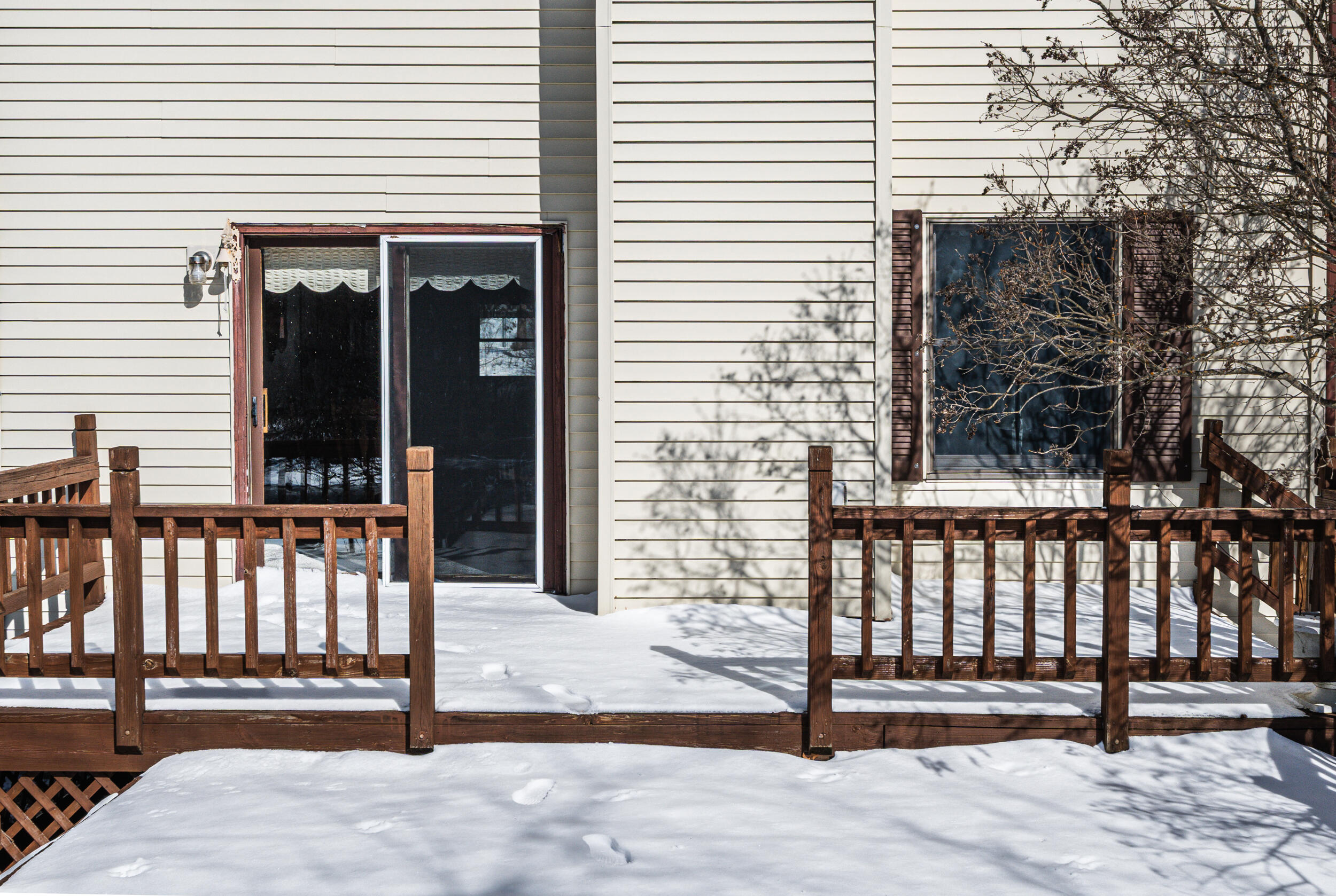 2675 West Lily Lake Road Harrison, MI 48625 - Photo 31 of 41 Deck