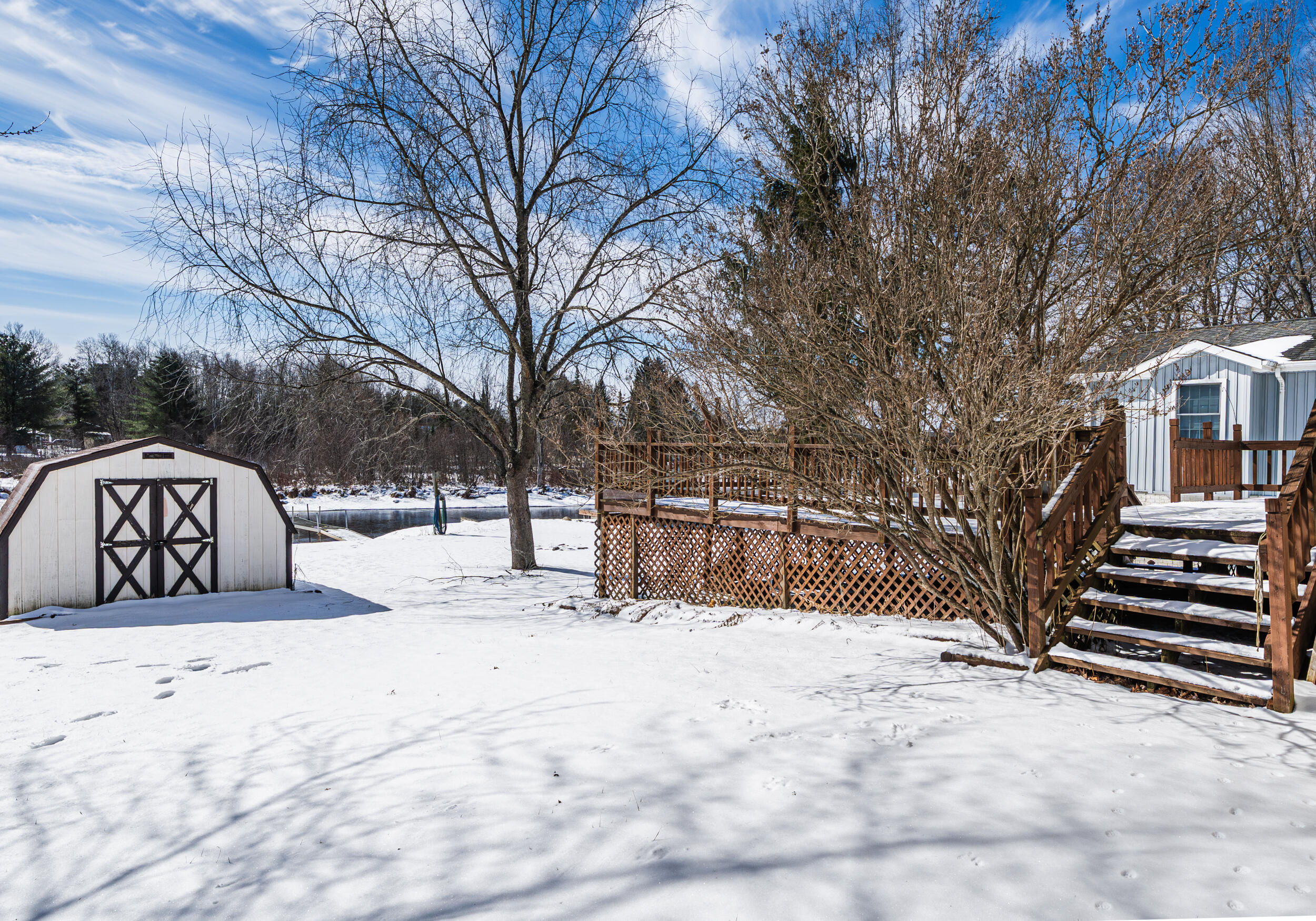 2675 West Lily Lake Road Harrison, MI 48625 - Photo 33 of 41 Deck