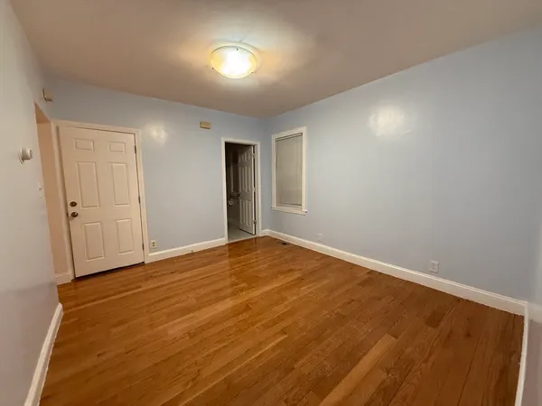 $3,000 | 23 Myrtle Street, Unit 1, Quincy, MA 02171