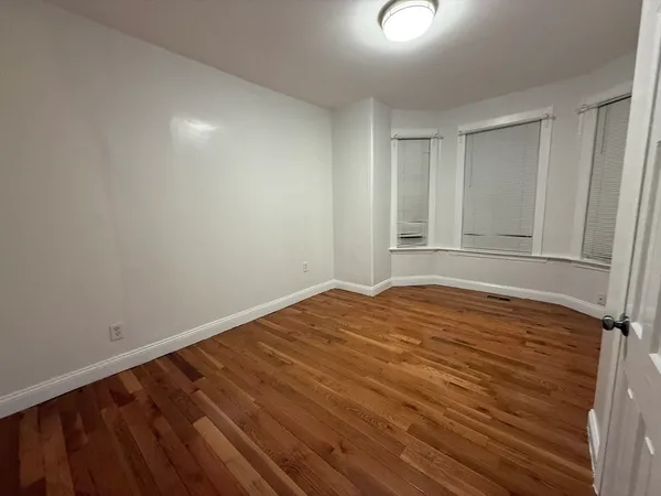 $3,000 | 23 Myrtle Street, Unit 1, Quincy, MA 02171