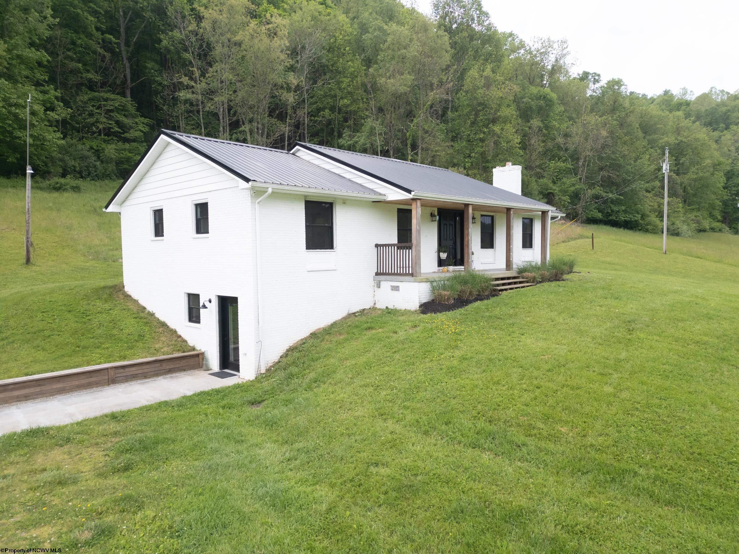 5142 Jesse Run Road Jane Lew, WV 26378 - Photo 4 of 50 Gallery Image 4
