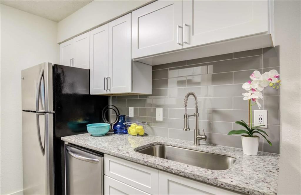 1898 Spring Road Southeast, Unit 10O Smyrna, GA 30080 - Photo 2 of 31