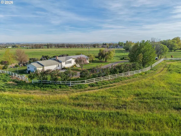 $699,999 | 80279 Powerline Road, Hermiston, OR 97838