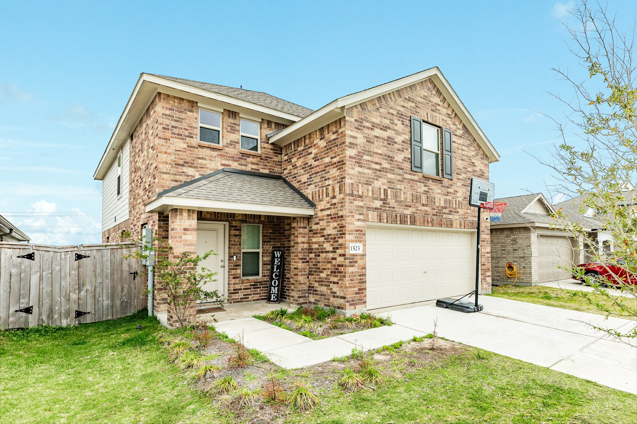 1523 Windrose Bend Angleton, TX 77515 - Photo 2 of 25