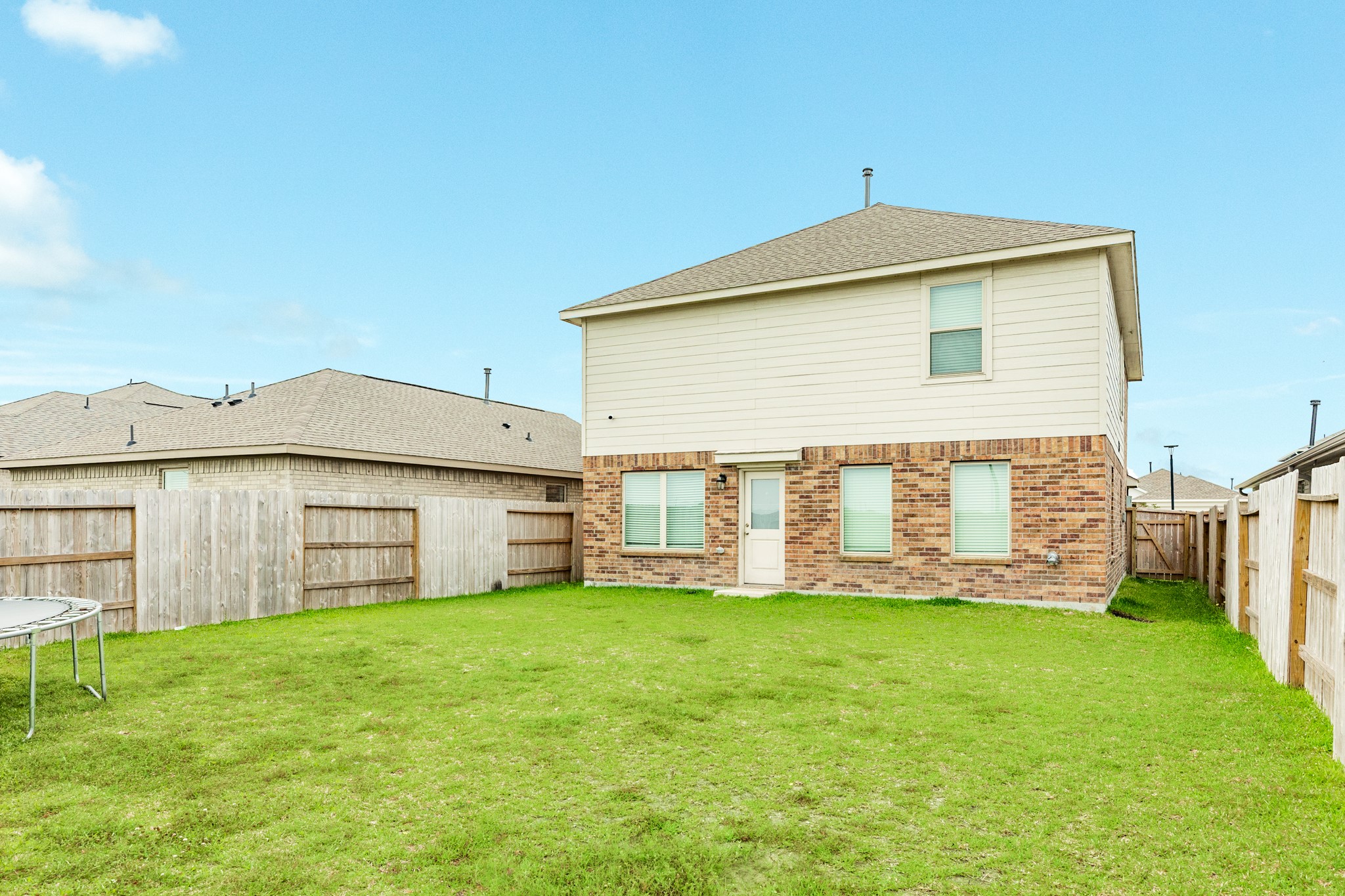 1523 Windrose Bend Angleton, TX 77515 - Photo 4 of 25