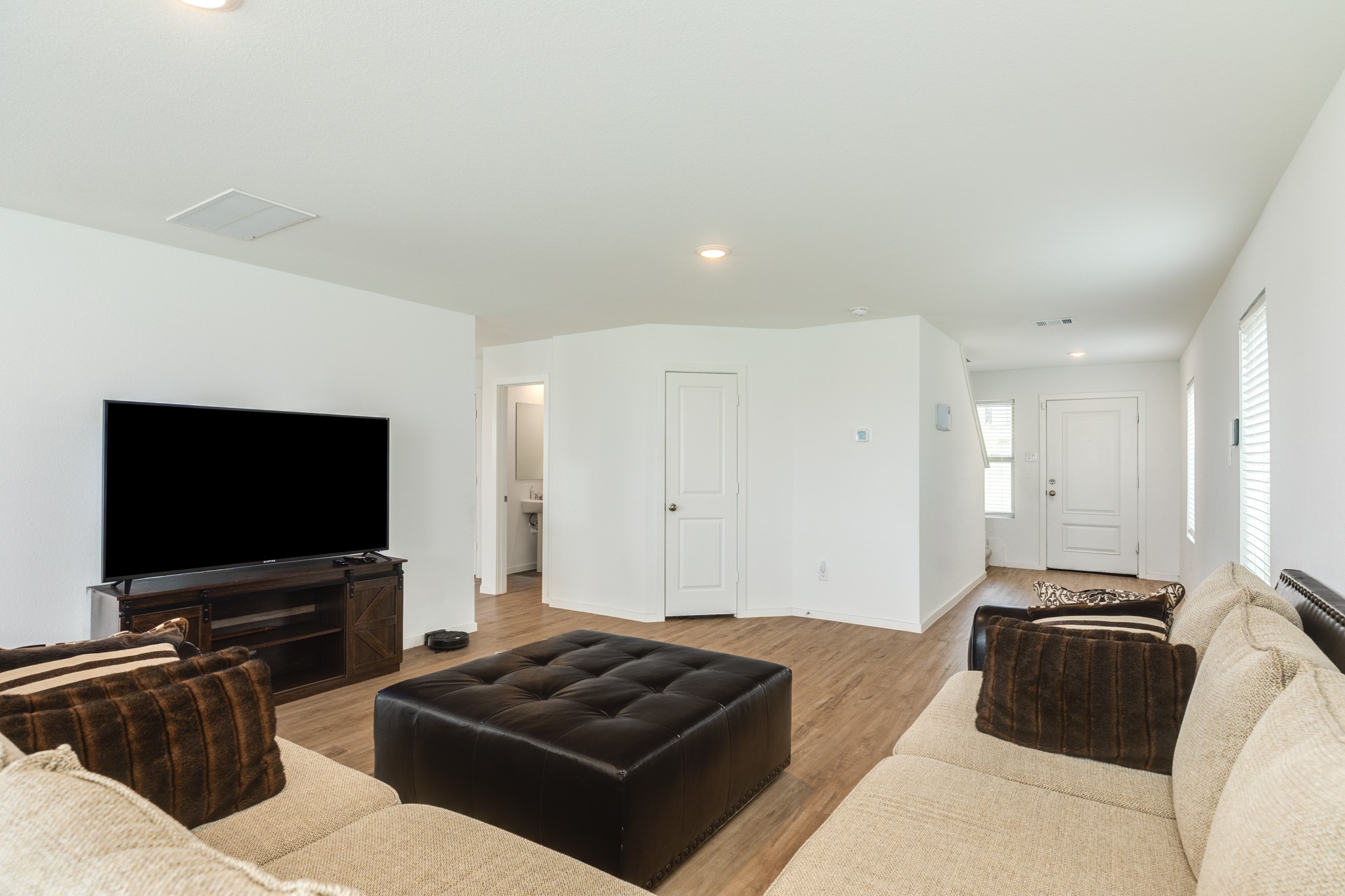 1523 Windrose Bend Angleton, TX 77515 - Photo 7 of 25