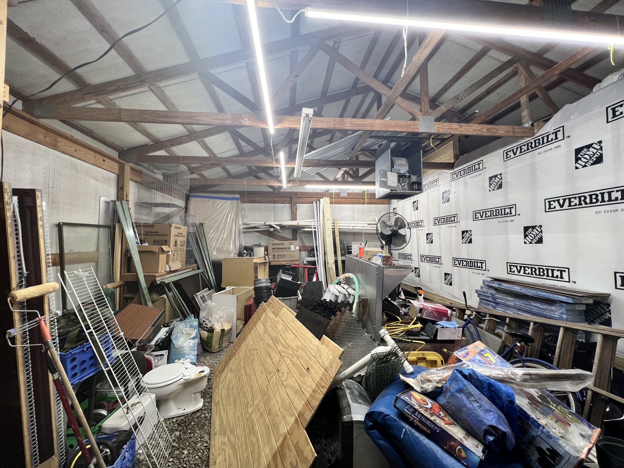 132 Pratt Road Manchester, TN 37355 - Photo 20 of 50 a view of a room with gym equipment