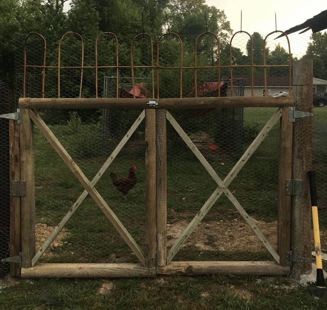 132 Pratt Road Manchester, TN 37355 - Photo 29 of 50 a view of roof and wooden floor