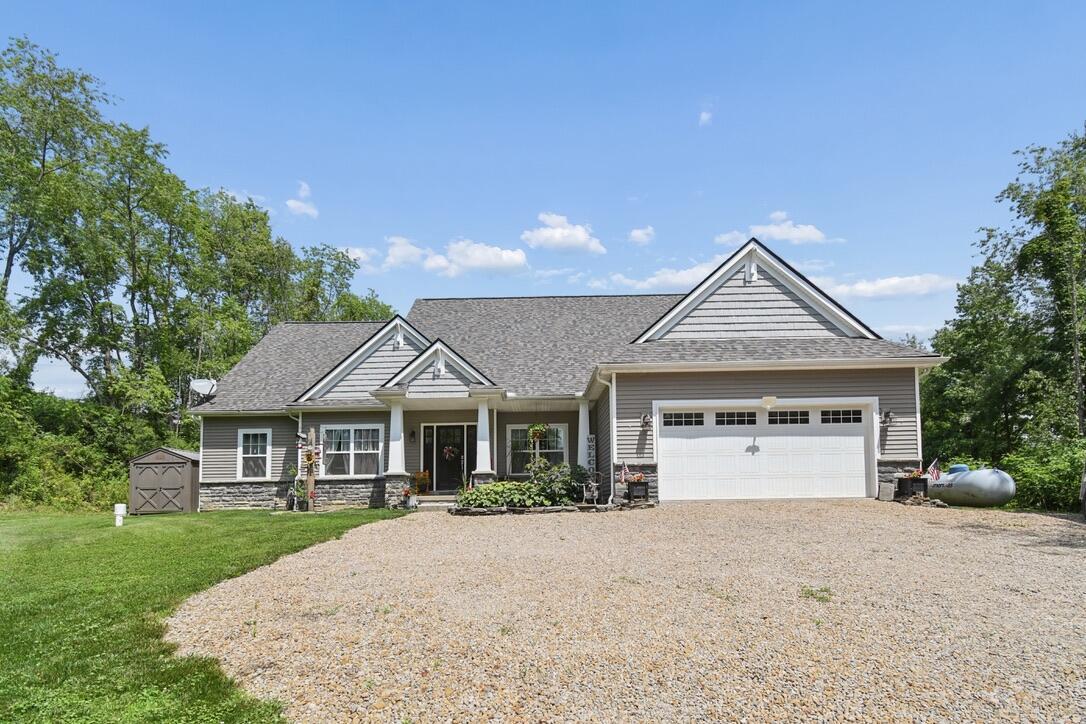 6095 Appleman Road Southeast Newark, OH 43056 - Photo 2 of 48 EC26E326-309F-410C-99DD-7E3D9C2DB800_1_1