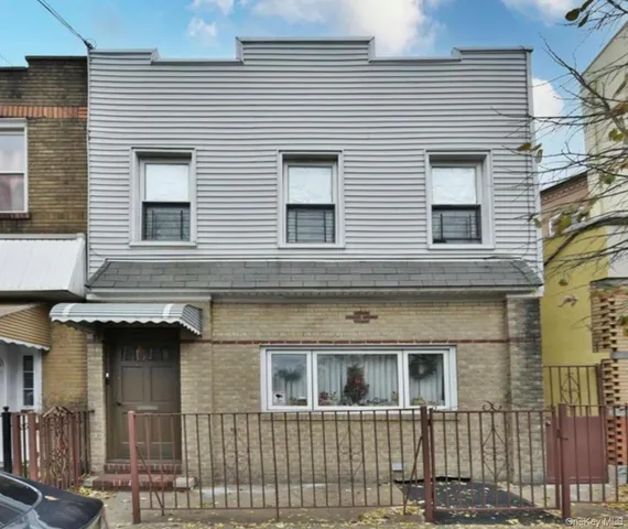 $1,250,000 | 67-28 Forest Avenue | Ridgewood