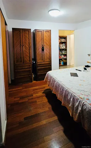 $1,250,000 | 67-28 Forest Avenue | Ridgewood