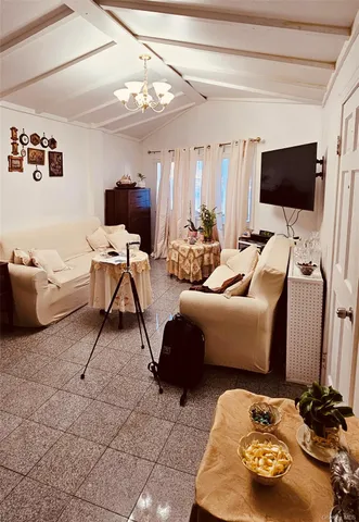 $1,250,000 | 67-28 Forest Avenue | Ridgewood