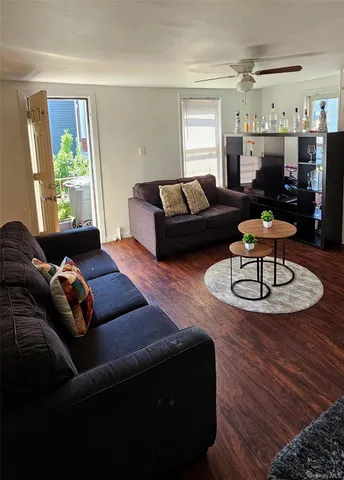 $1,250,000 | 67-28 Forest Avenue | Ridgewood