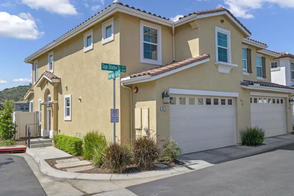 $725,000 | 8610 Sage Shadow Drive, Lakeside, CA 92040