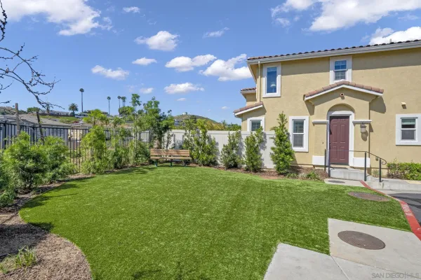 $714,900 | 8610 Sage Shadow Drive, Lakeside, CA 92040