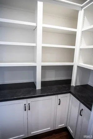 $389,000 | 5 East Cedar Rdg Lane, Bloomfield, IN 47424