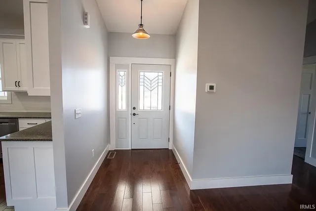 $389,000 | 5 East Cedar Rdg Lane, Bloomfield, IN 47424