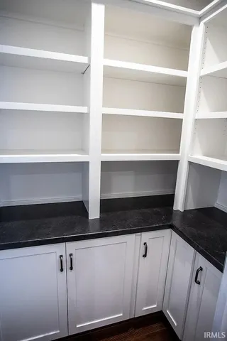 $389,000 | 5 East Cedar Rdg Lane, Bloomfield, IN 47424