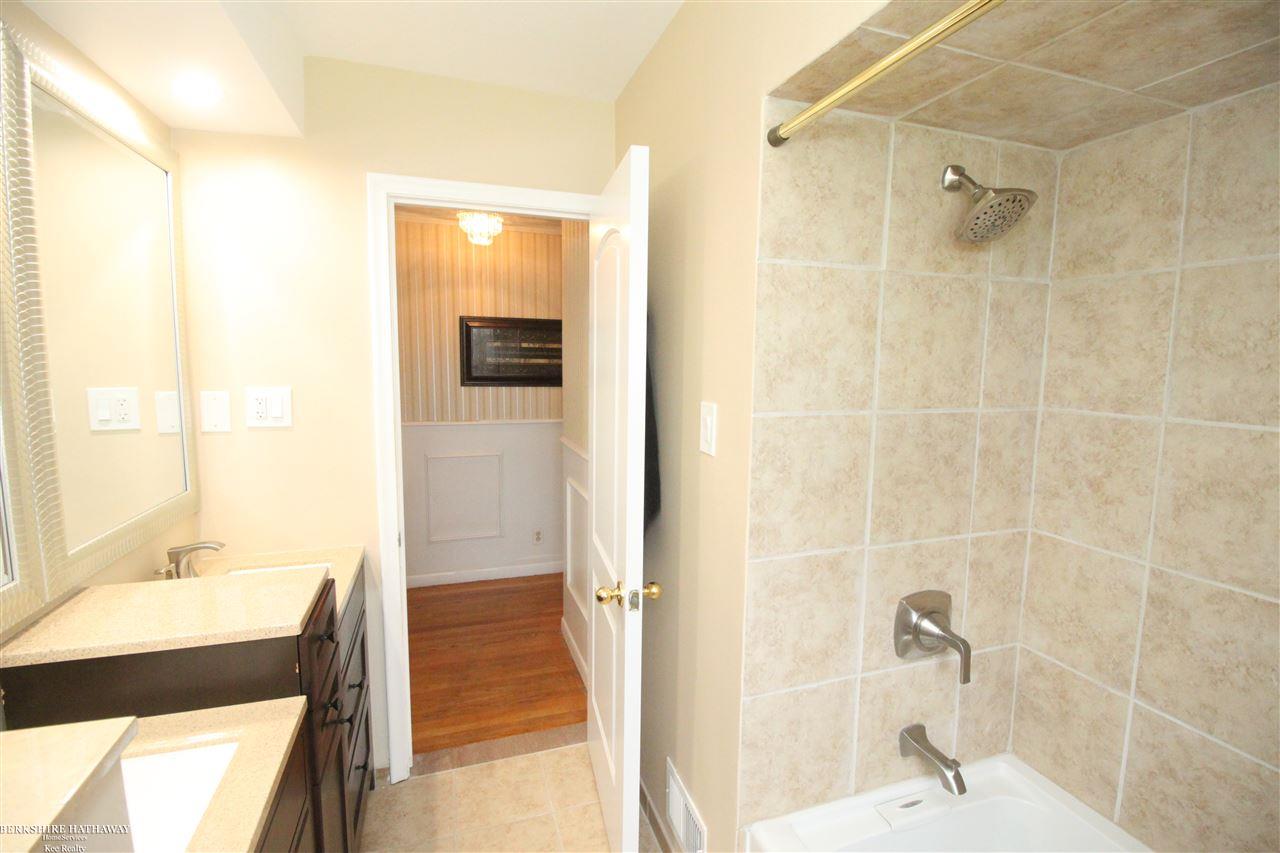 8625 Menge Street Center Line, MI 48015 - Photo 16 of 30 31396539-17.JPG