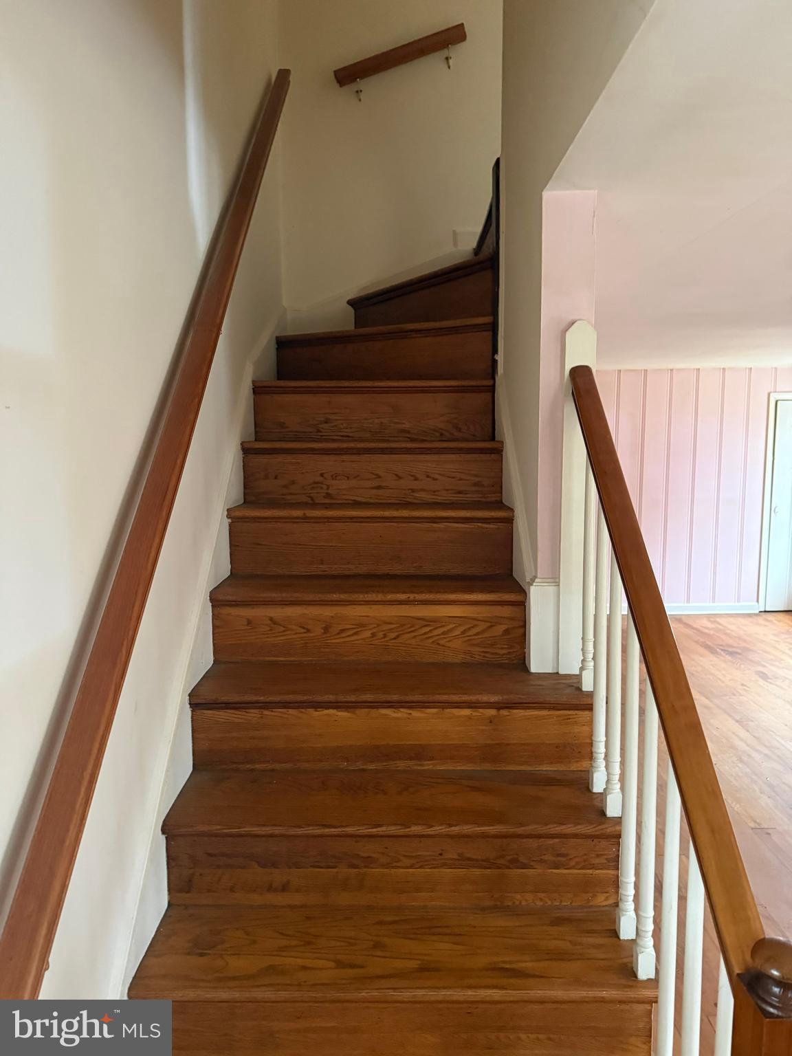 8026 Rider Avenue Towson, MD 21204 - Photo 18 of 29 a view of entryway