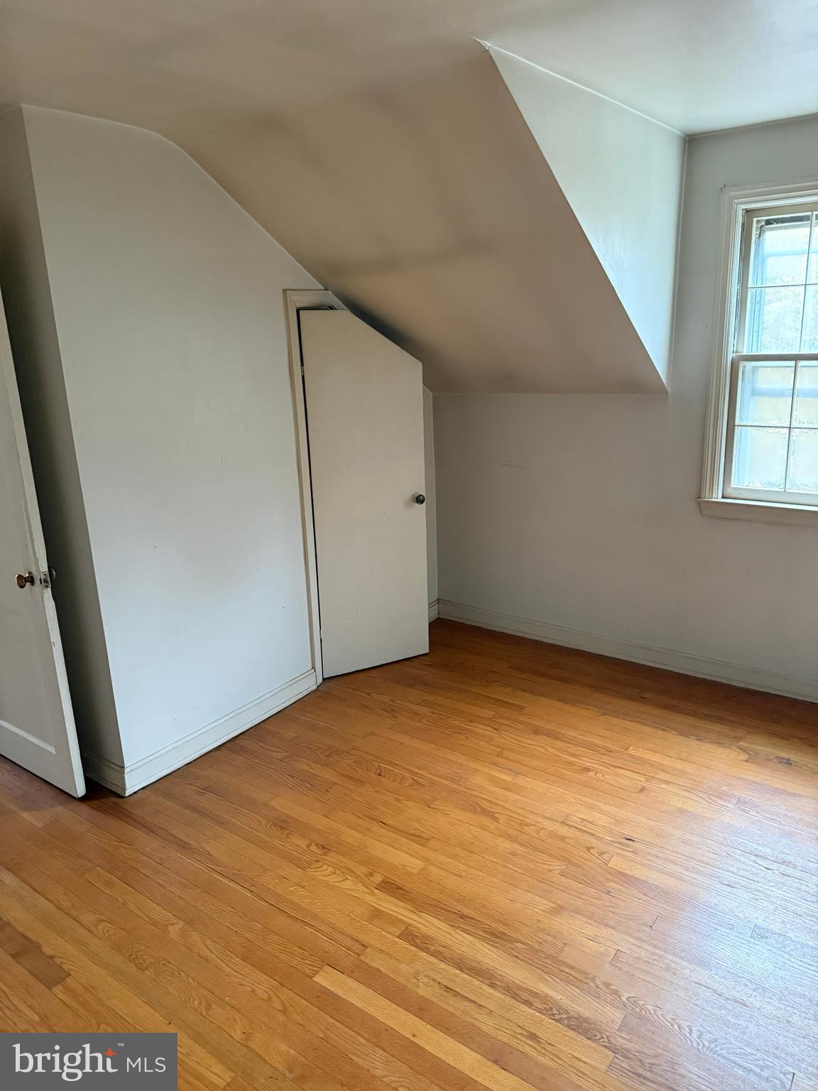 8026 Rider Avenue Towson, MD 21204 - Photo 21 of 29 a view of empty room with front door