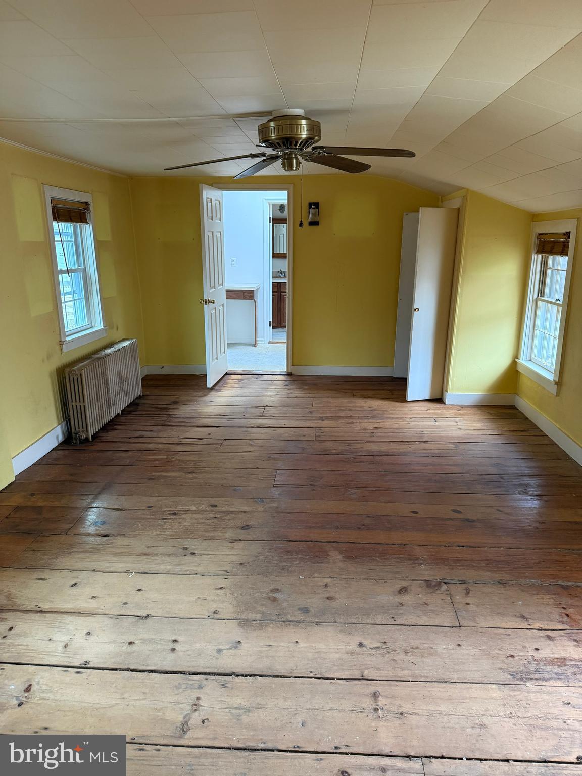 8026 Rider Avenue Towson, MD 21204 - Photo 5 of 29 a view of a livingroom with wooden floor