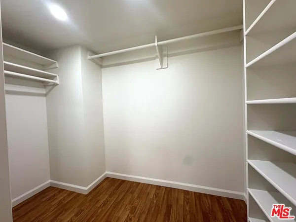 $2,600 | 433 South Manhattan Place, Unit 112, Los Angeles, CA 90020