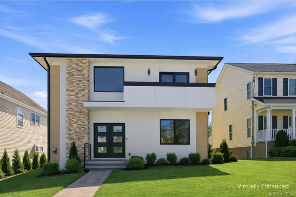 $12,000 | 31 Gedney Way, White Plains, NY 10605