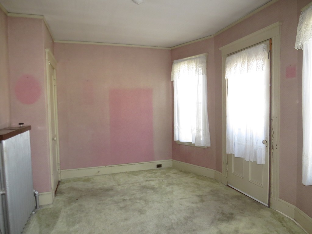 55 Katherine Road Watertown, MA 02472 - Photo 16 of 28 Gallery Image 16