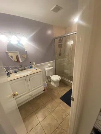 $1,600 | 200 Northeast 14th Avenue, Unit 419, Hallandale Beach, FL 33009