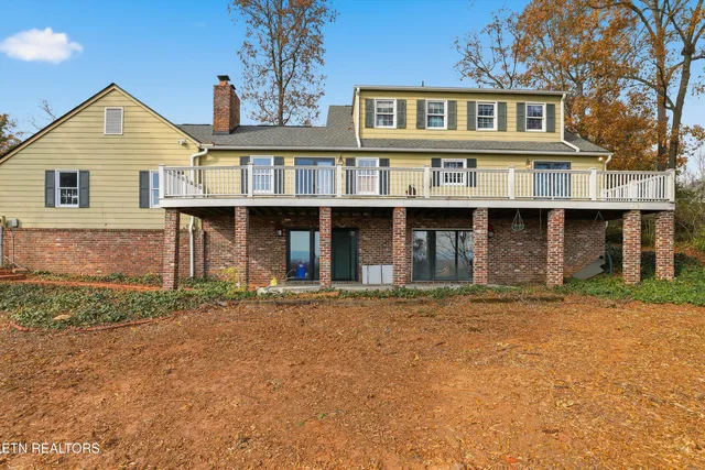 $600,000 | 11134 Crown Point Drive, Knoxville, TN 37934