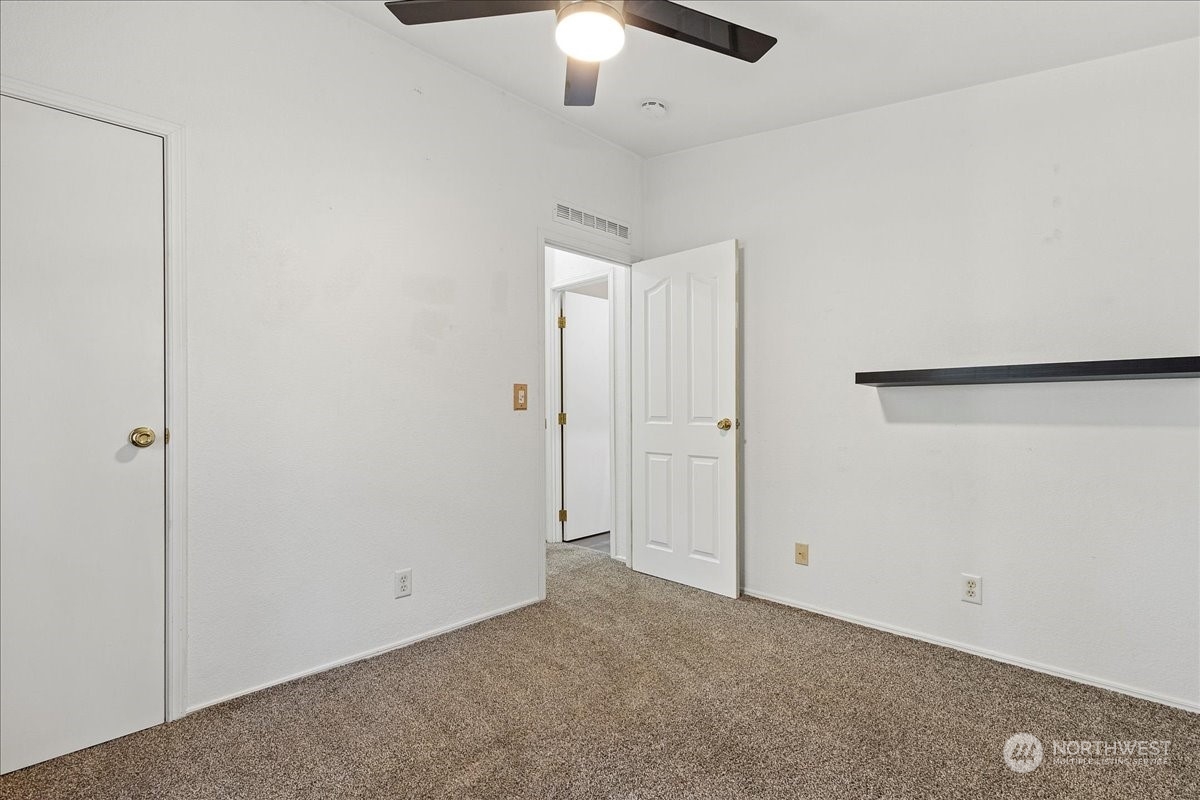 1393 Zylstra Road Oak Harbor, WA 98277 - Photo 17 of 35 Gallery Image 17