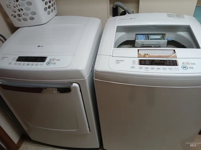 $319,000 | 3490 Highway 6, Princeton, ID 83857