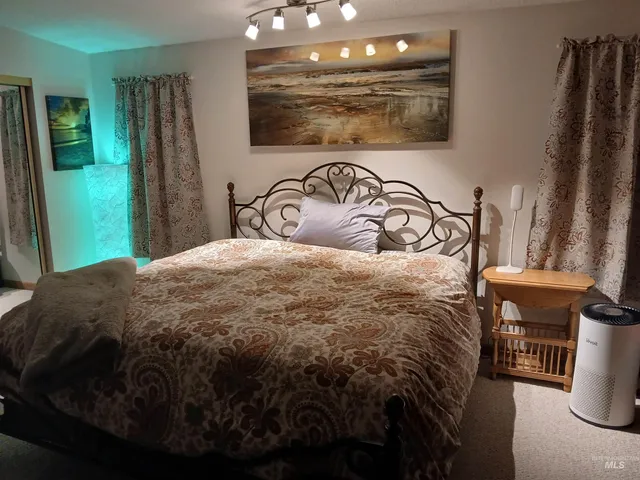 $319,000 | 3490 Highway 6, Princeton, ID 83857